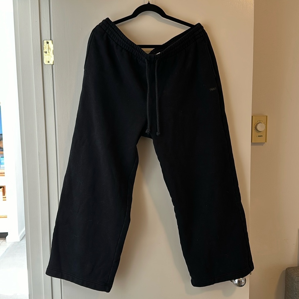 aritzia TNA sweatfleece cozy fleece boyfriend fit